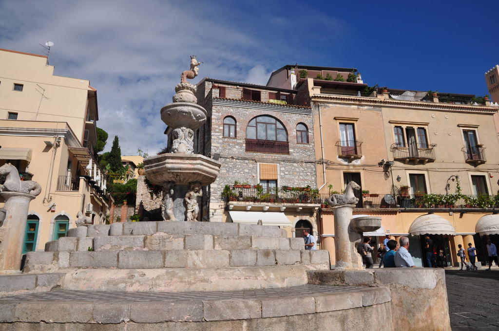 B&B Le 4 Fontane Taormina Exteriör bild